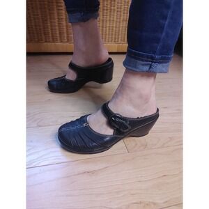 Baretraps Women's Black Bendables Mary Janes Wedge Clog Size 8M Comfort Cushion